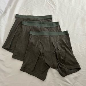 Men’s Fruit of the Loom boxer briefs